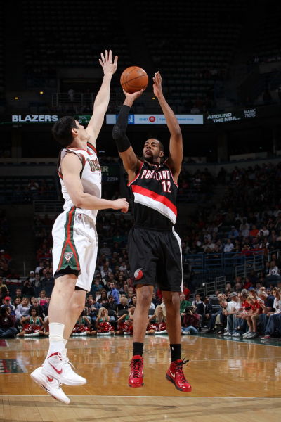 席上还有劳 席上还有劳