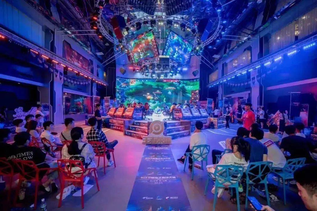 用实际行动 用实际行动