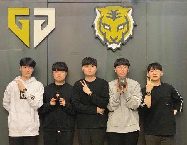 值得注意的 值得注意的